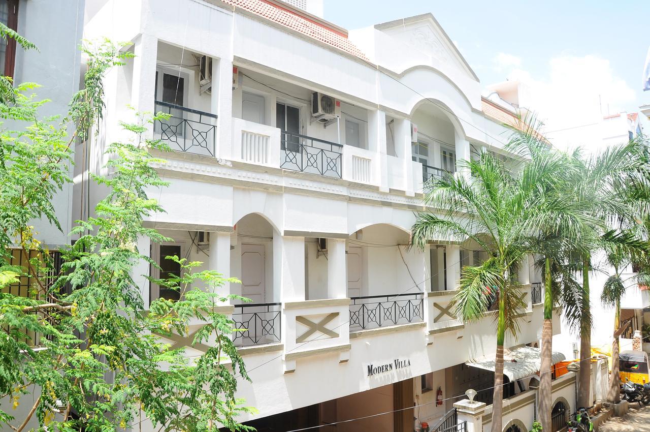Modern Villa Madras Buitenkant foto