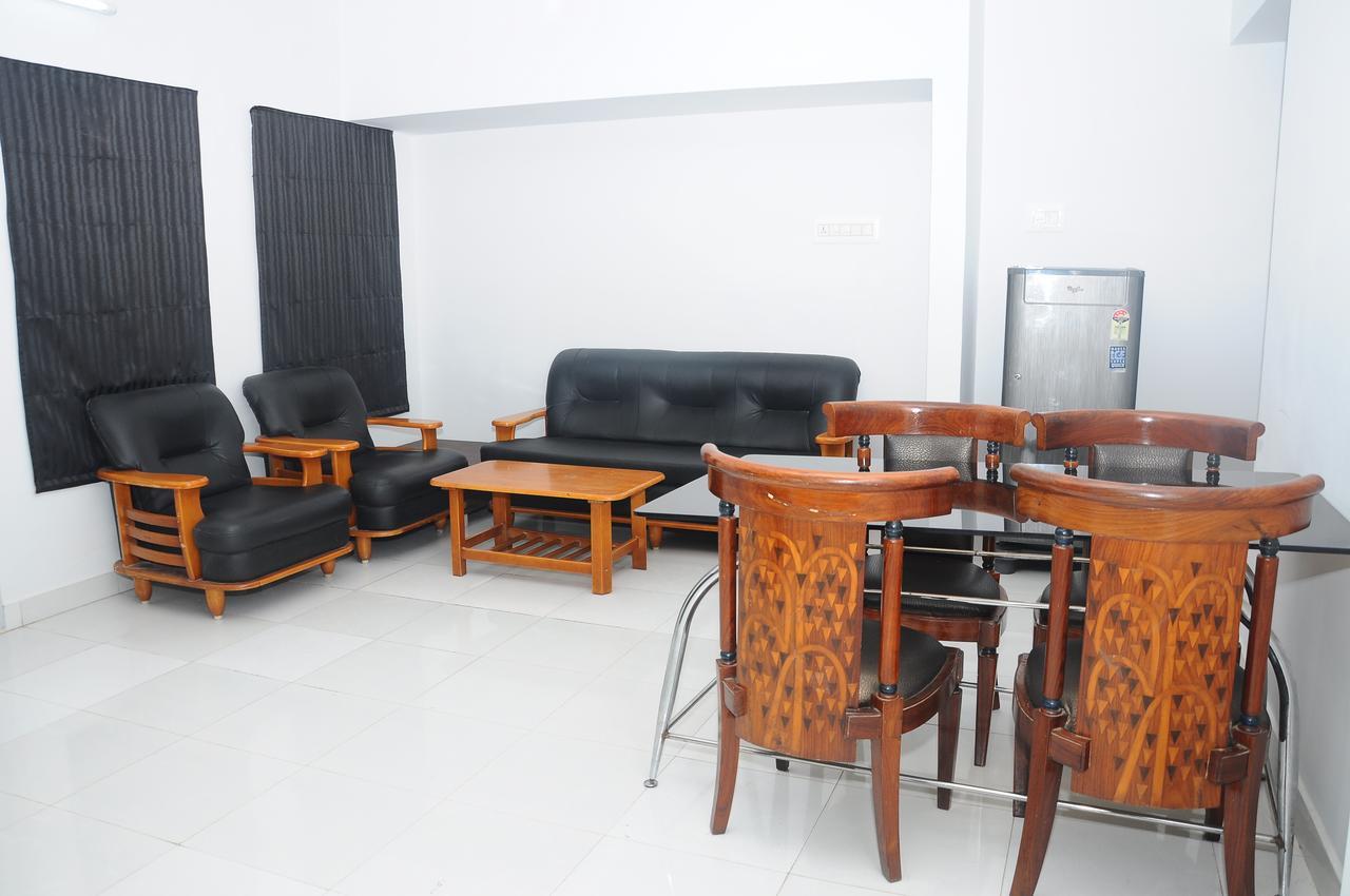 Modern Villa Madras Buitenkant foto